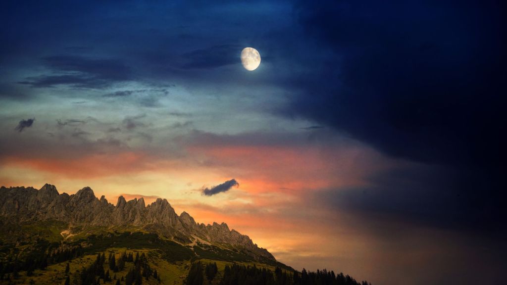 LLM18 – Day and Night